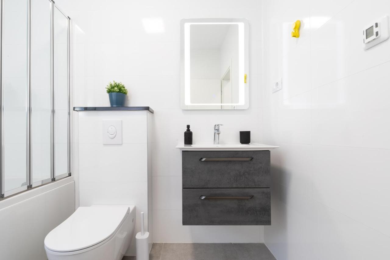 The Plaza Apartment Prizba Luaran gambar